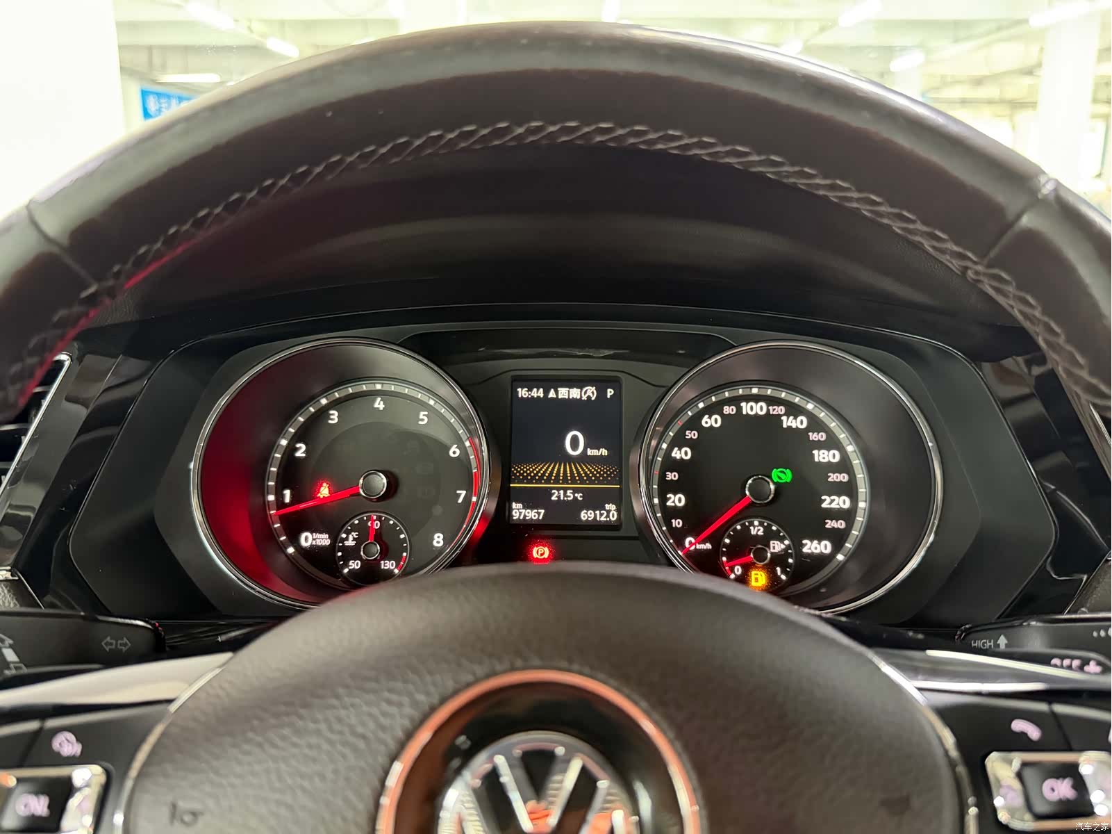 Volkswagen Tiguan L, 2017 16