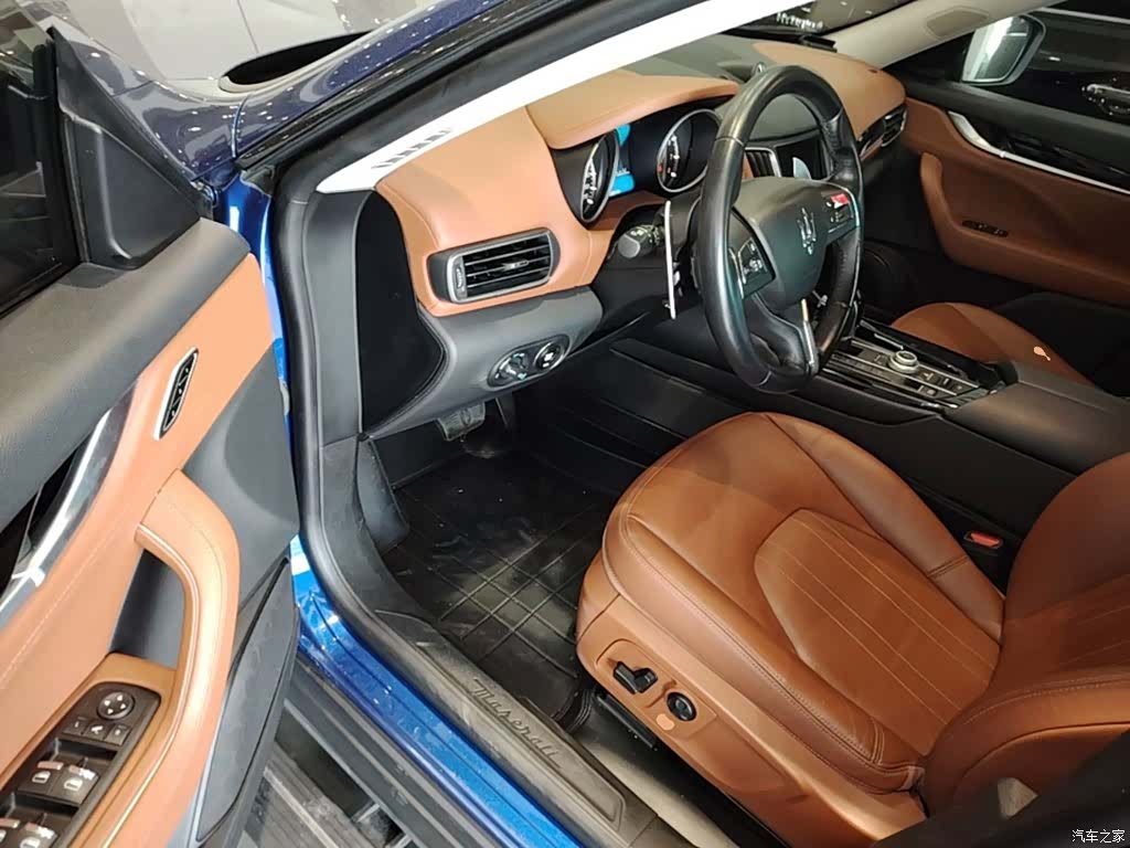 Maserati Levante, 2018 16
