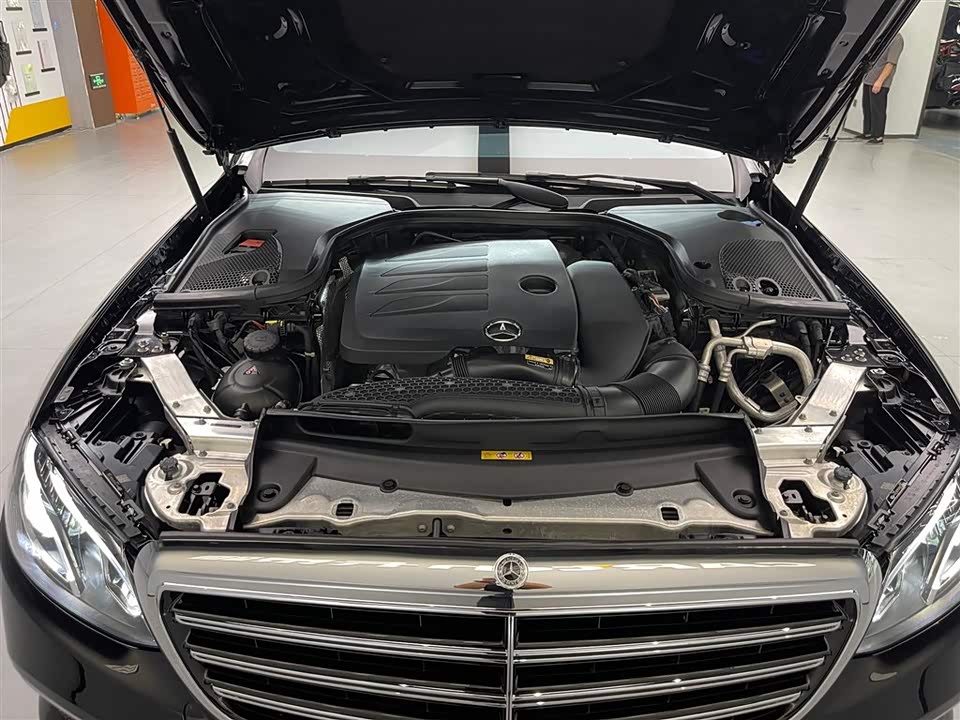 Mercedes-Benz E-class Mercedes-Benz E-class