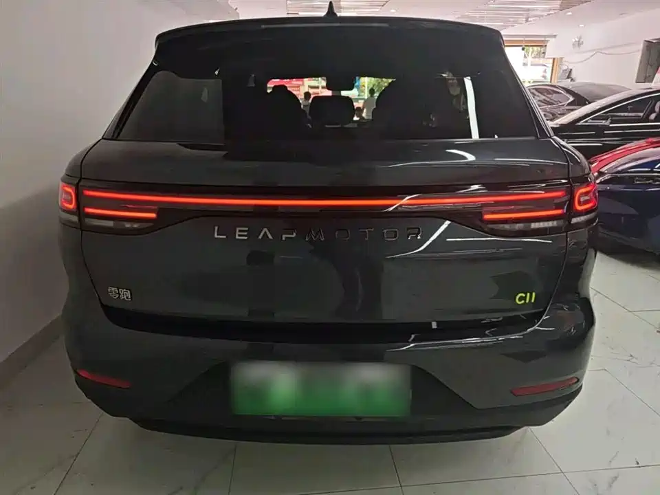 Leapmotor C11