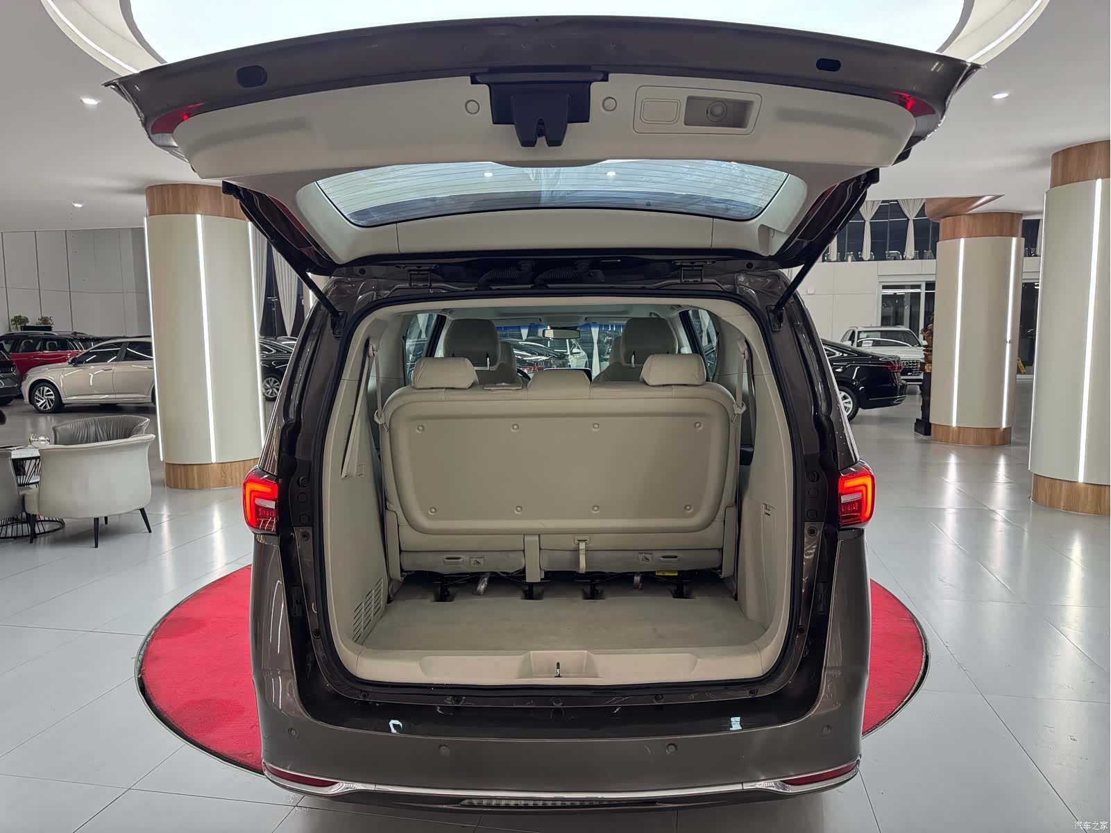 Buick GL8, 2024 10