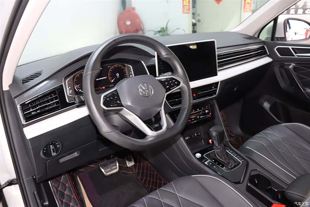 Volkswagen Tiguan L, 2022 10