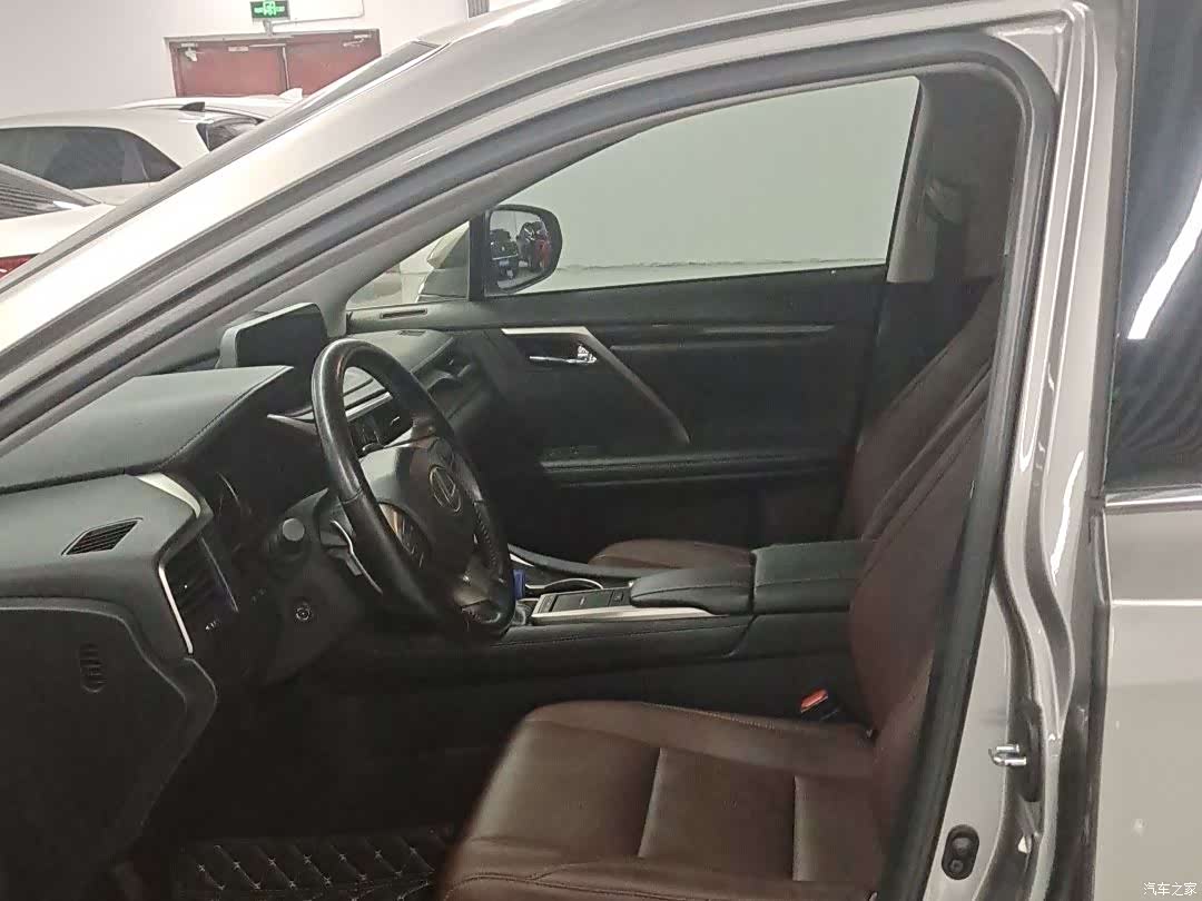 Lexus RX, 2022 9