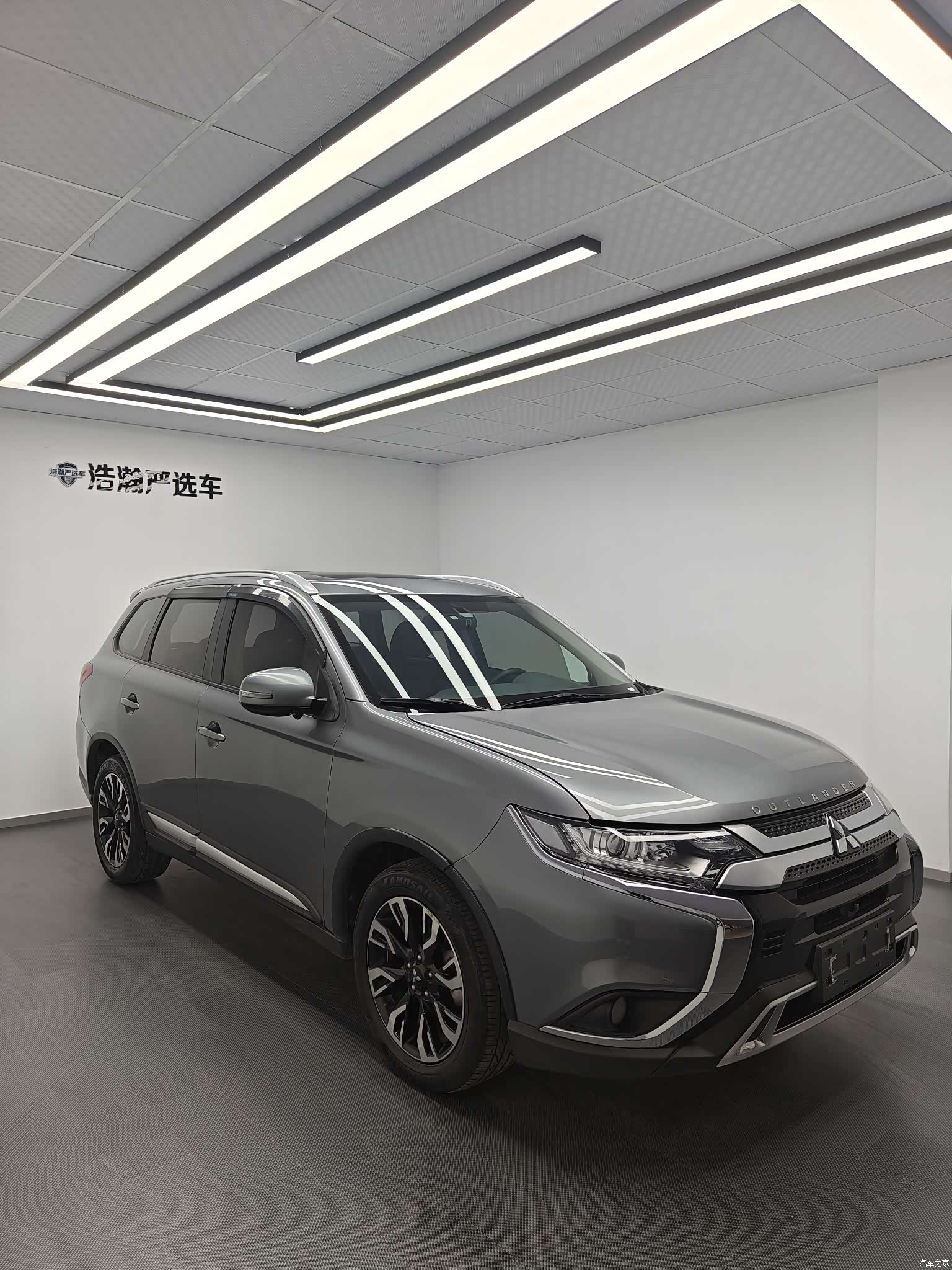 Mitsubishi Outlander, 2020 3