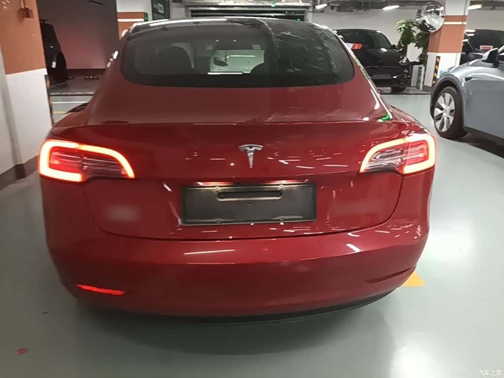 Tesla Model 3, 2020 4