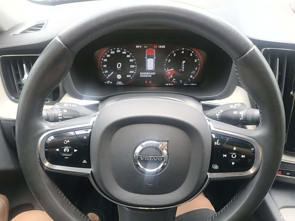 Volvo XC60, 2019 11