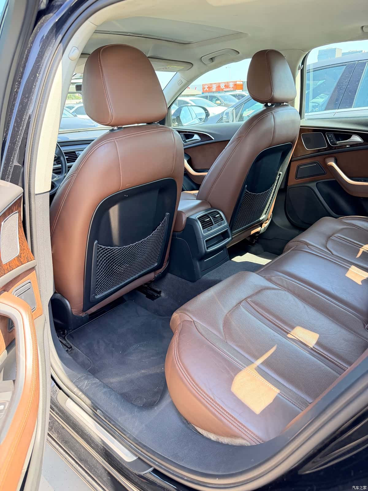 Audi A6L, 2015 10