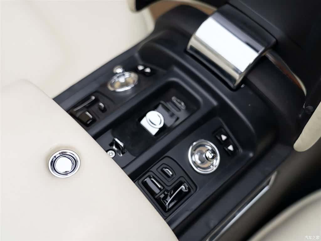 Rolls-Royce Phantom, 2009 14