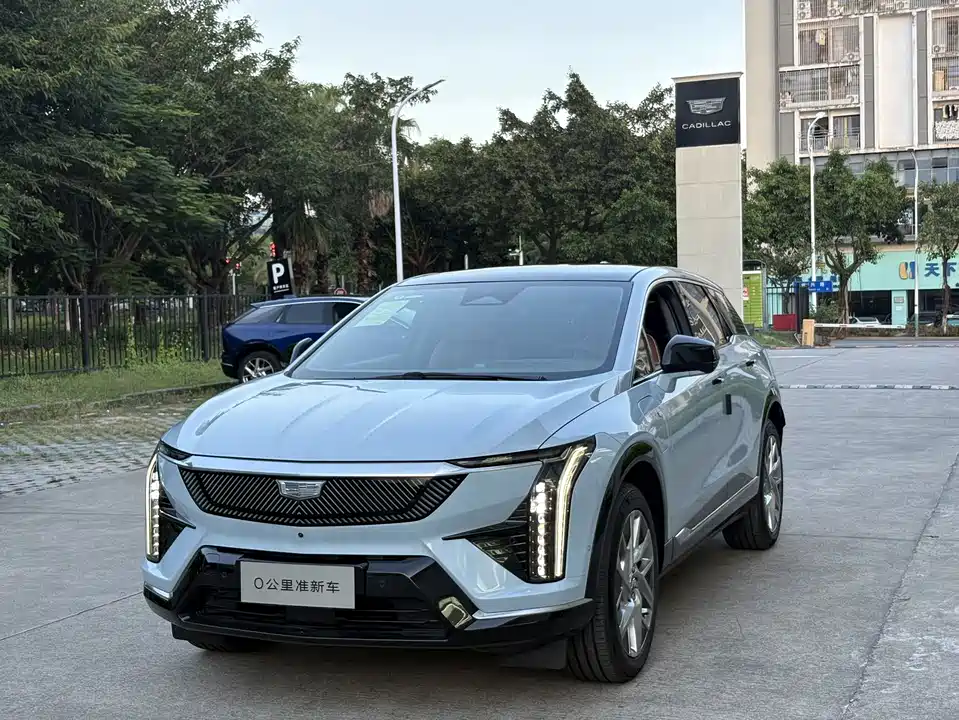 Cadillac IQ Aoge