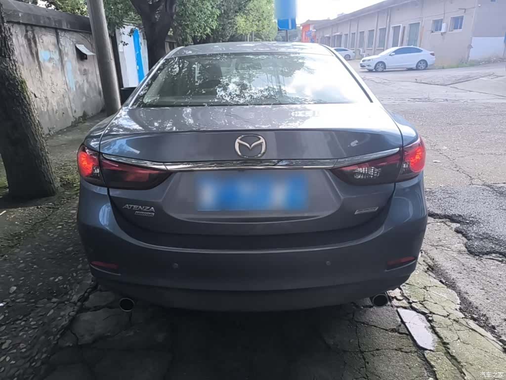 Mazda Atenza, 2016 4