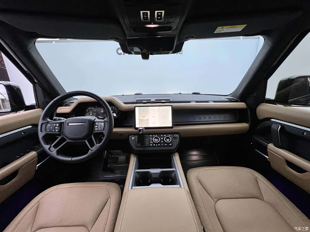 Land Rover Defender, 2025 11
