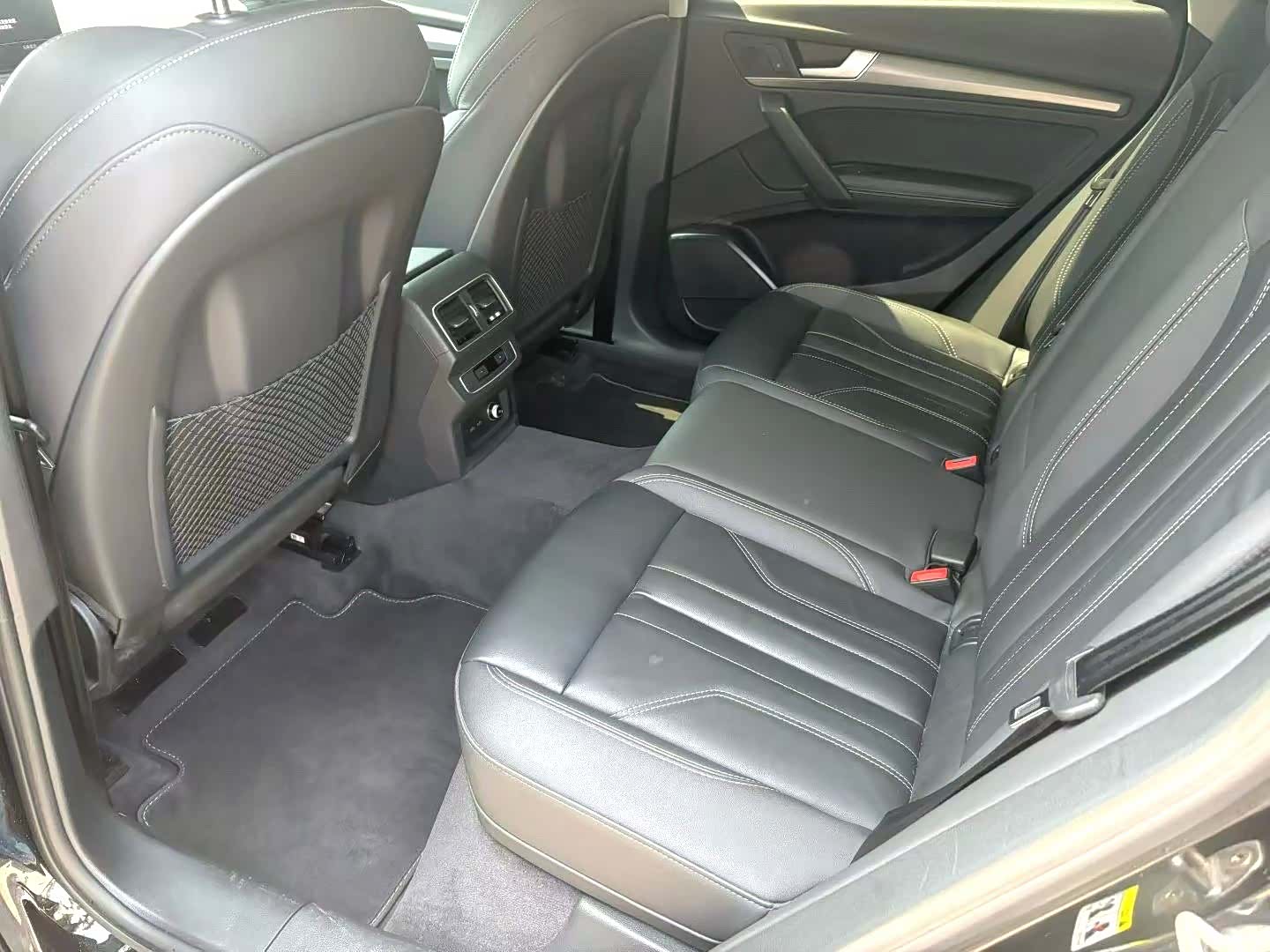 Audi Q5L, 2023 все фото