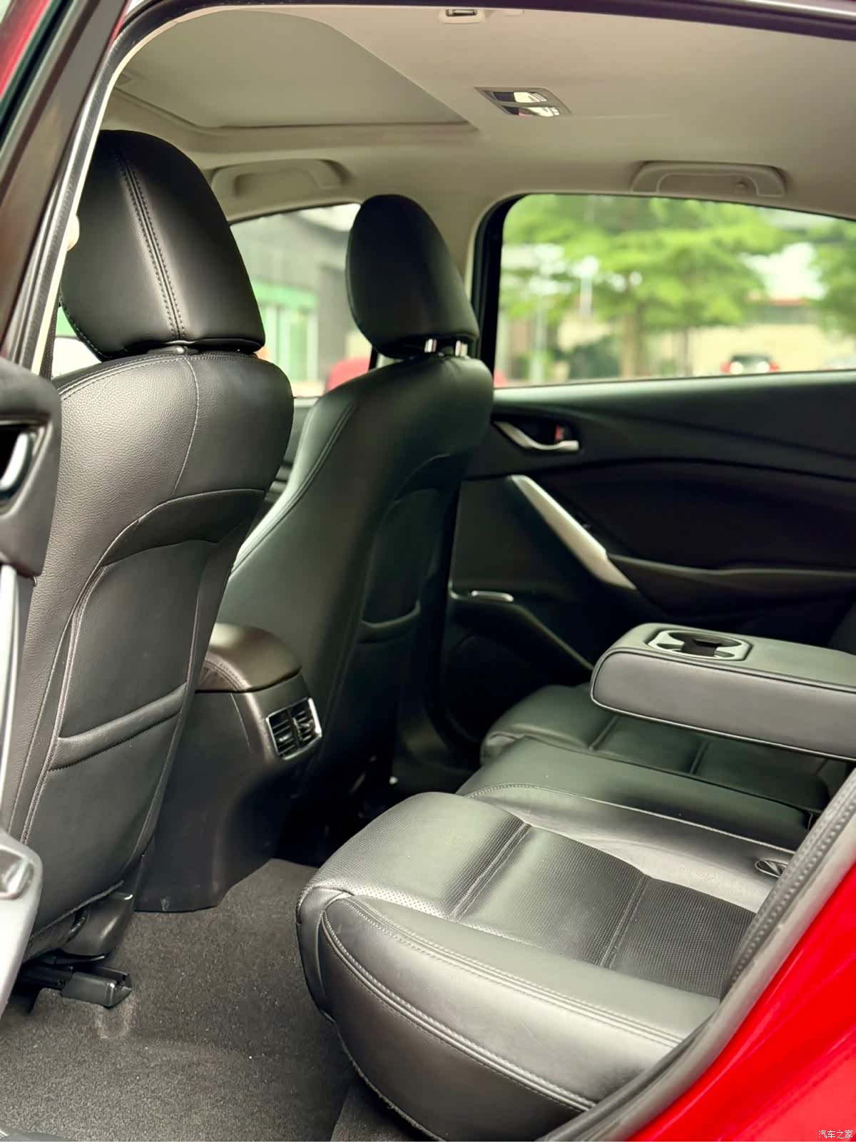 Mazda Atenza, 2018 10