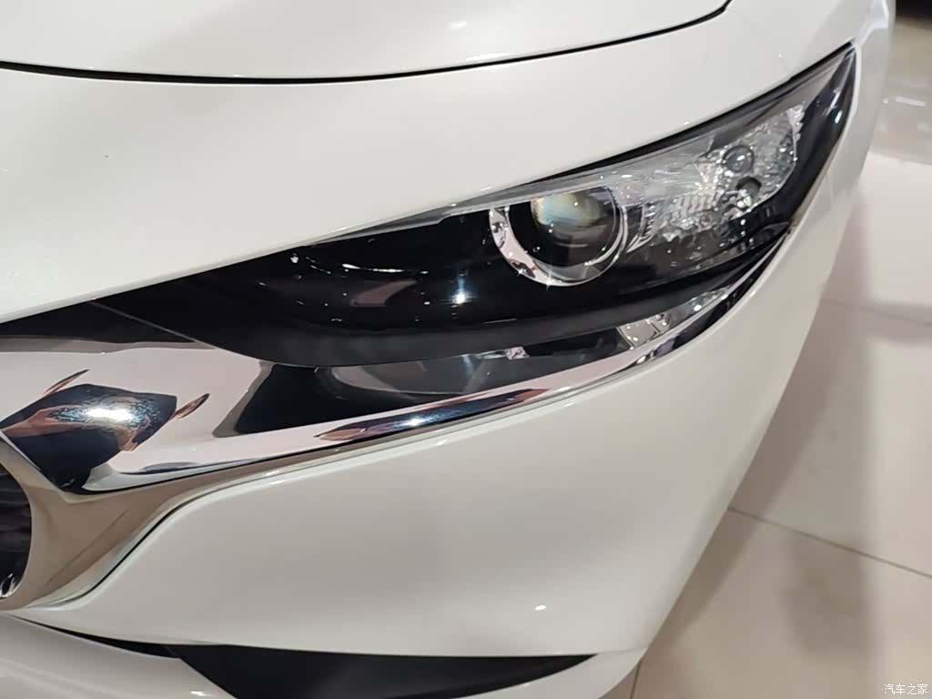 Mazda Mazda3, 2022 24