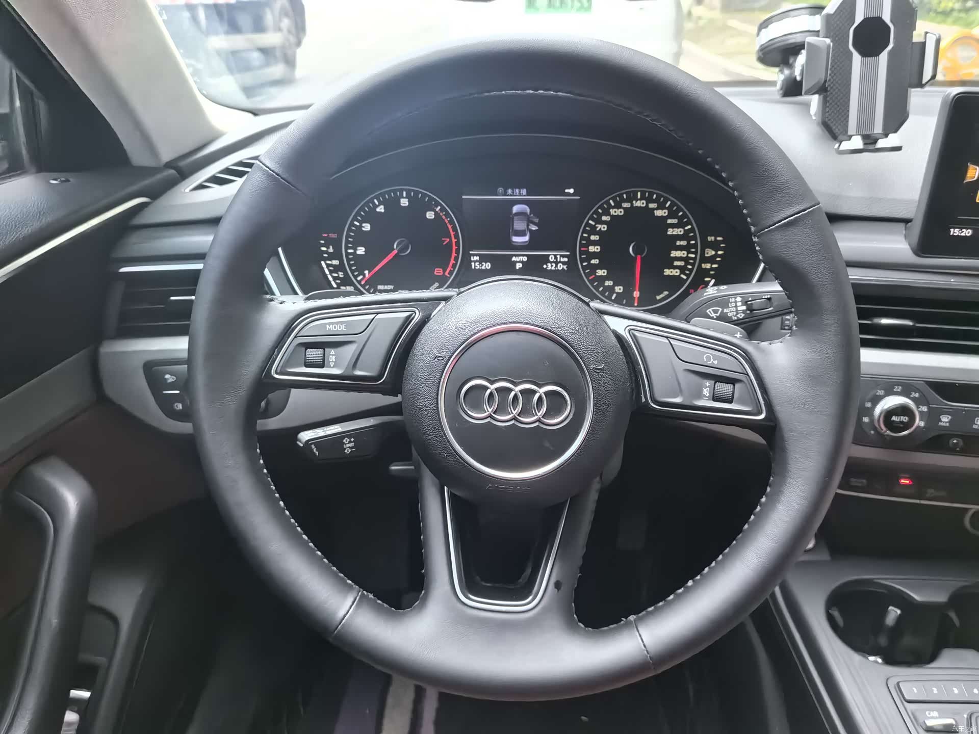 Audi A4L, 2017 28