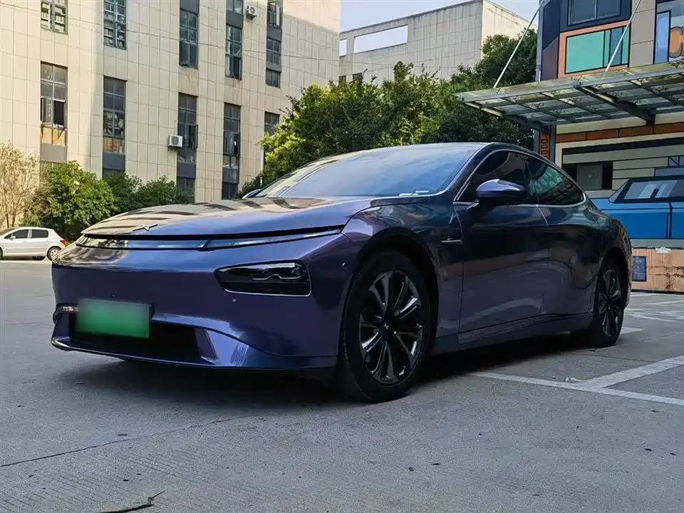 XPENG P7