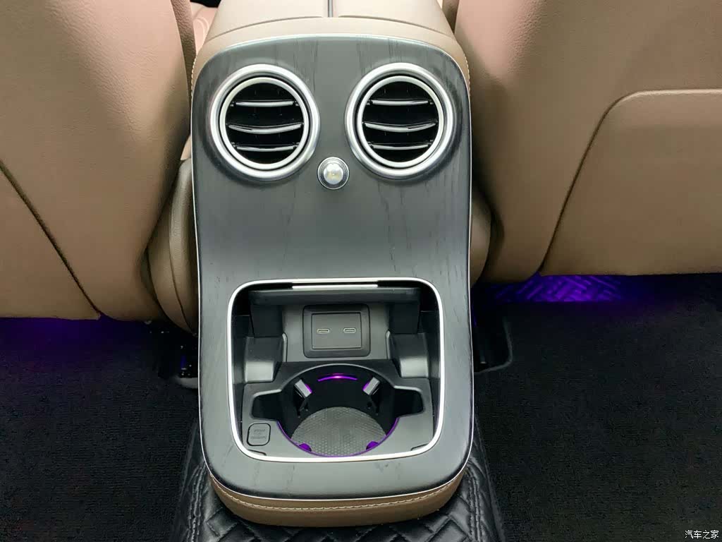 Mercedes-Benz E-Class, 2023 24