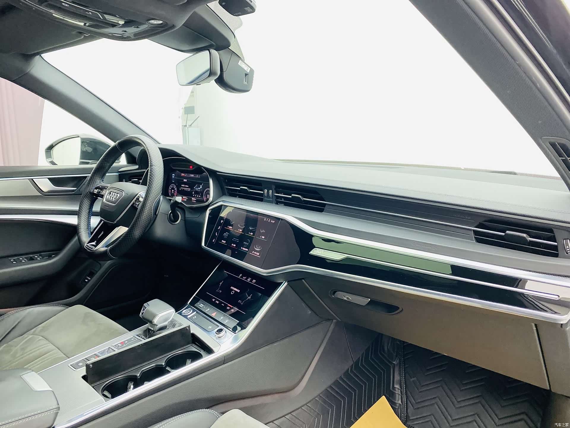 Audi A6L, 2020 12