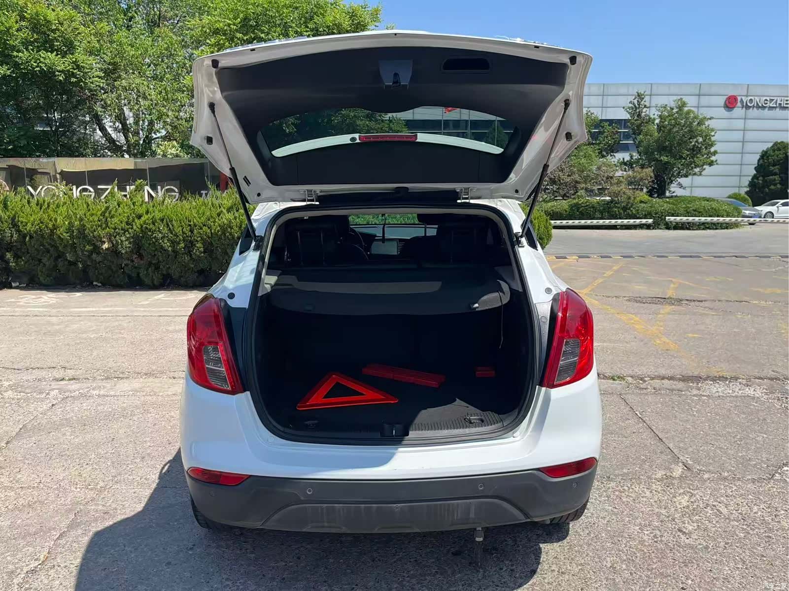 Buick Encore, 2016 8