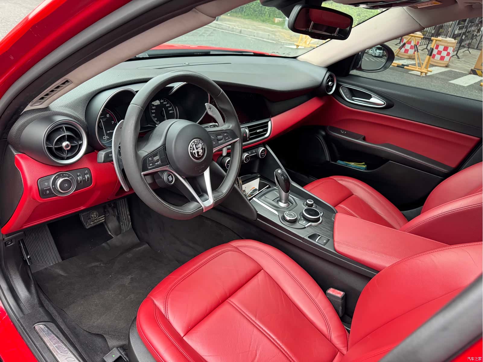 Alfa Romeo Giulia, 2017 13