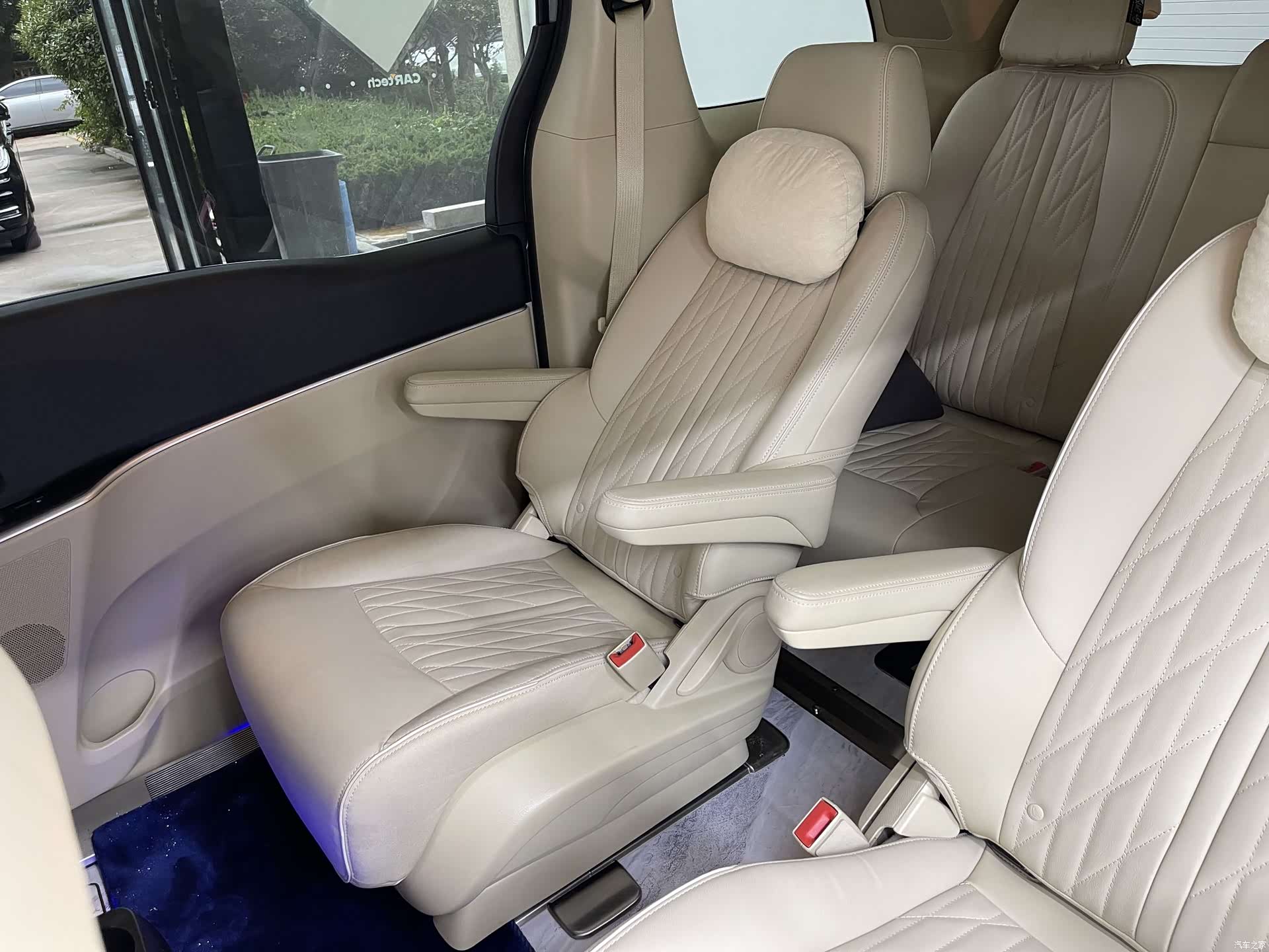 Buick GL8, 2024 18