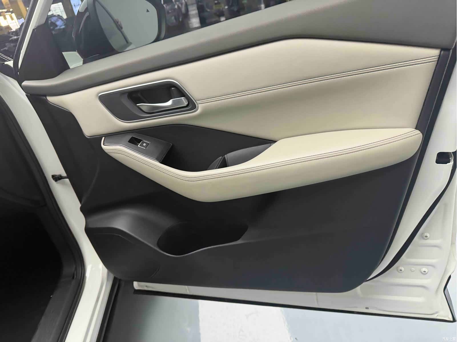 Nissan X-Trail, 2021 4