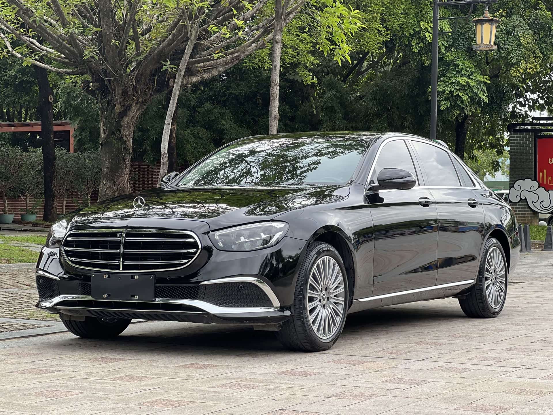 Mercedes-Benz E-Class, 2022 1