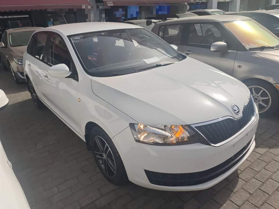 Skoda Xindong