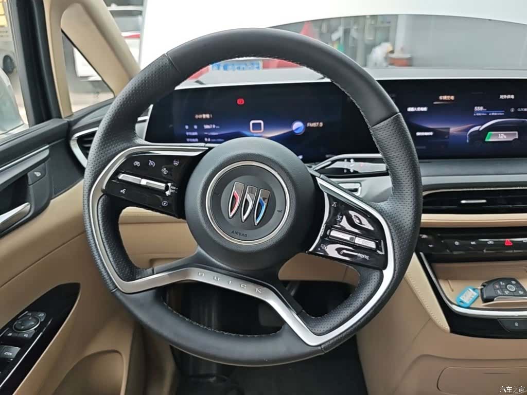 Buick GL8, 2025 11