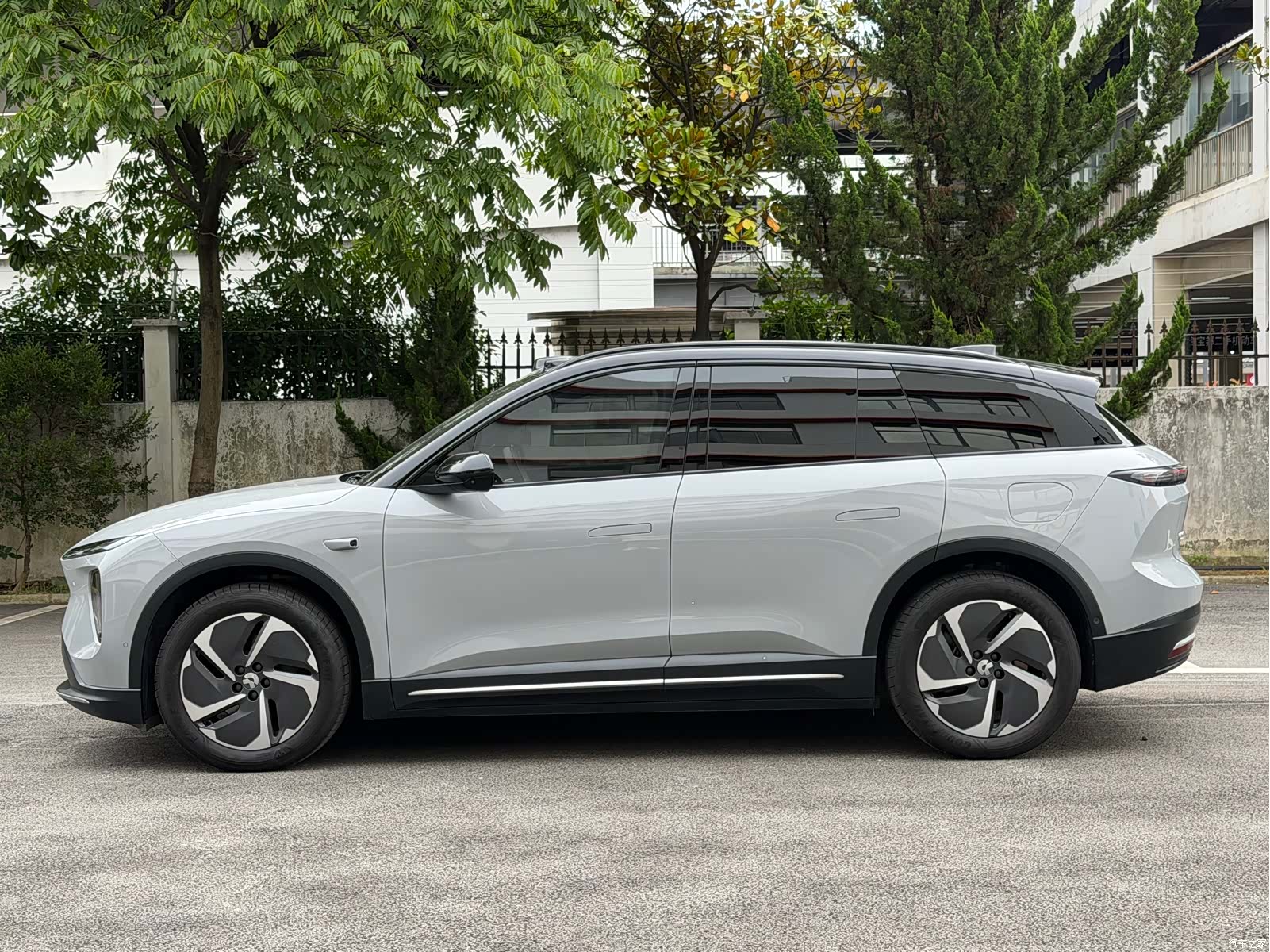 NIO ES6, 2024 4