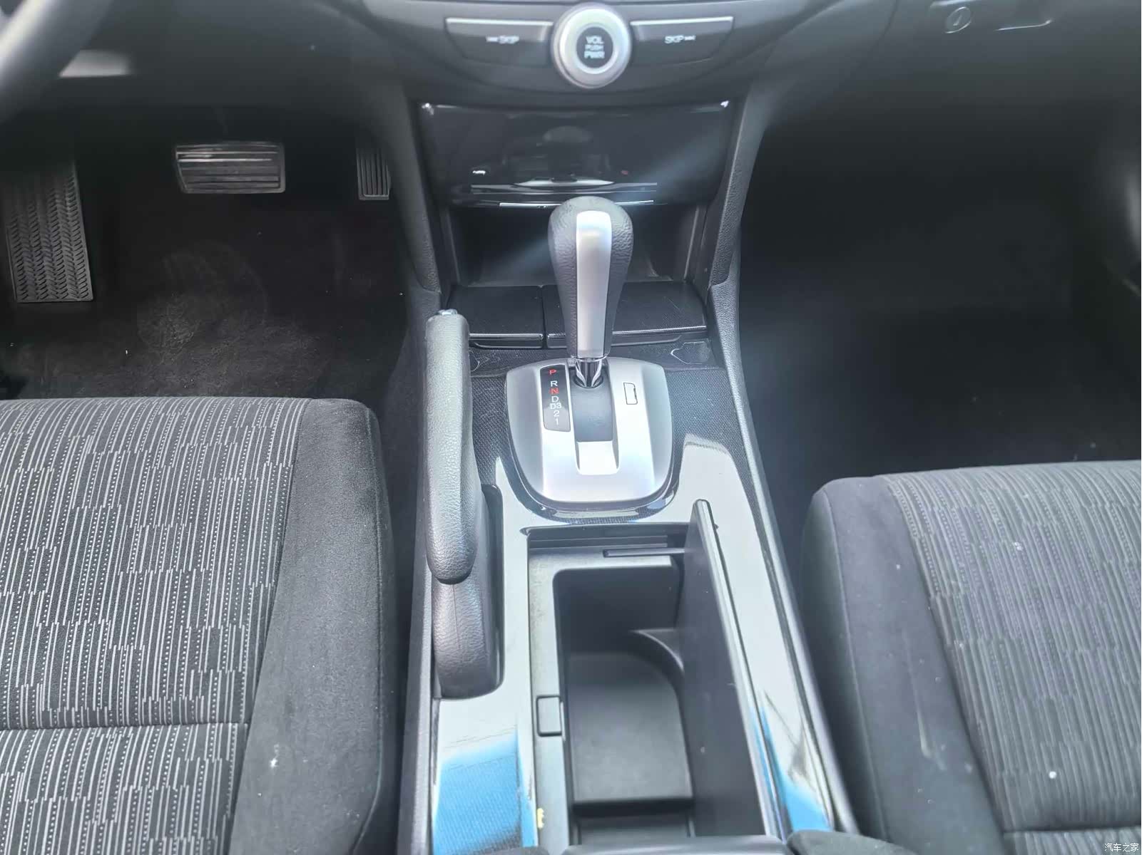 Honda Accord, 2013 10