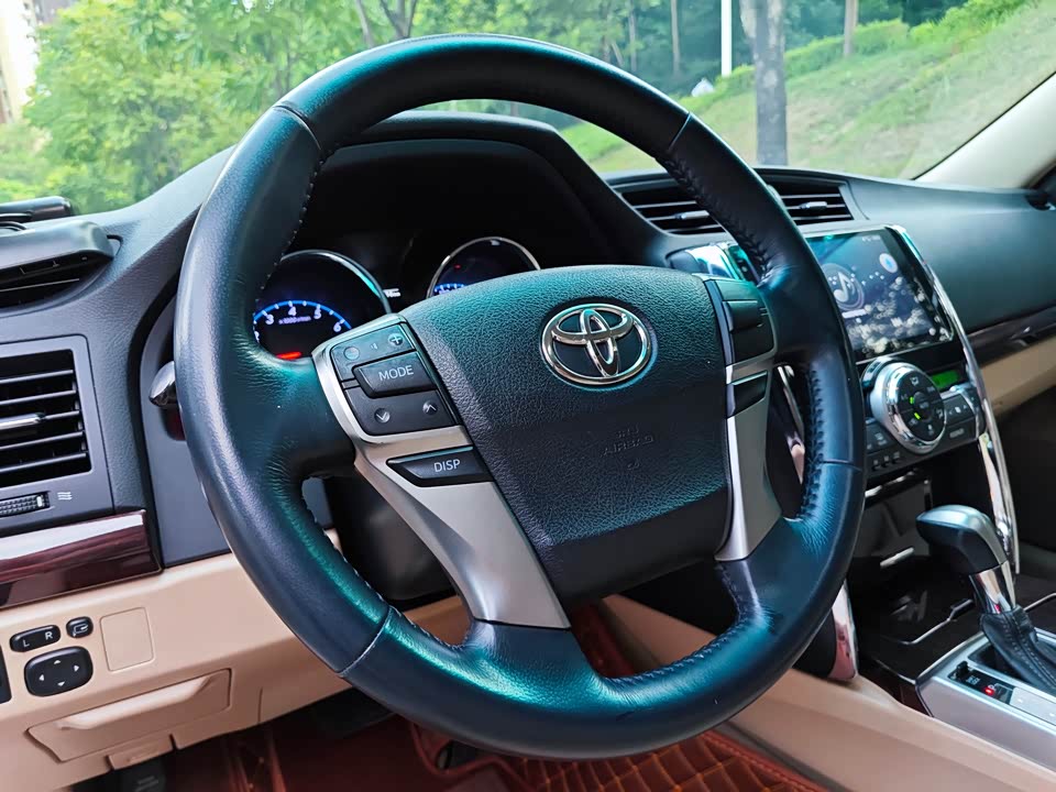 Toyota Reiz