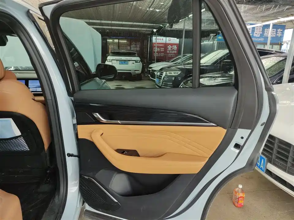 Geely Monjaro plug-in-hybrid