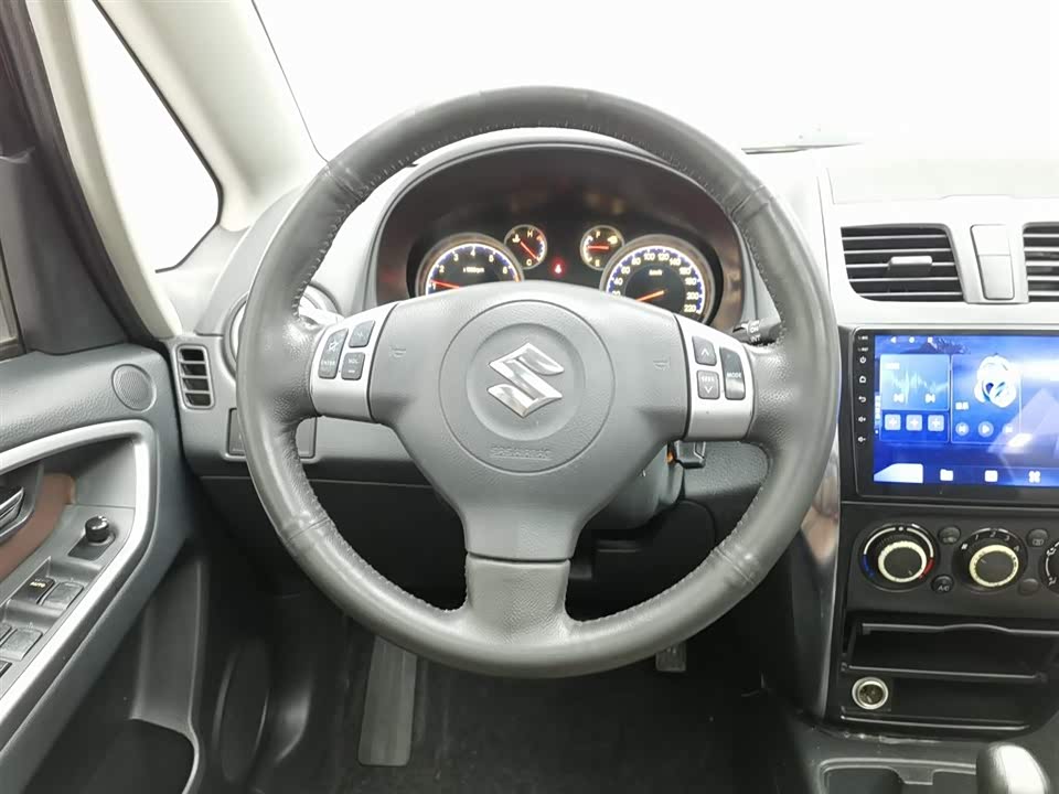 Suzuki Tianyu SX4