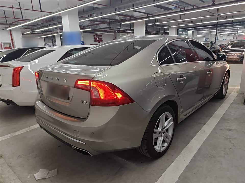 Volvo S60