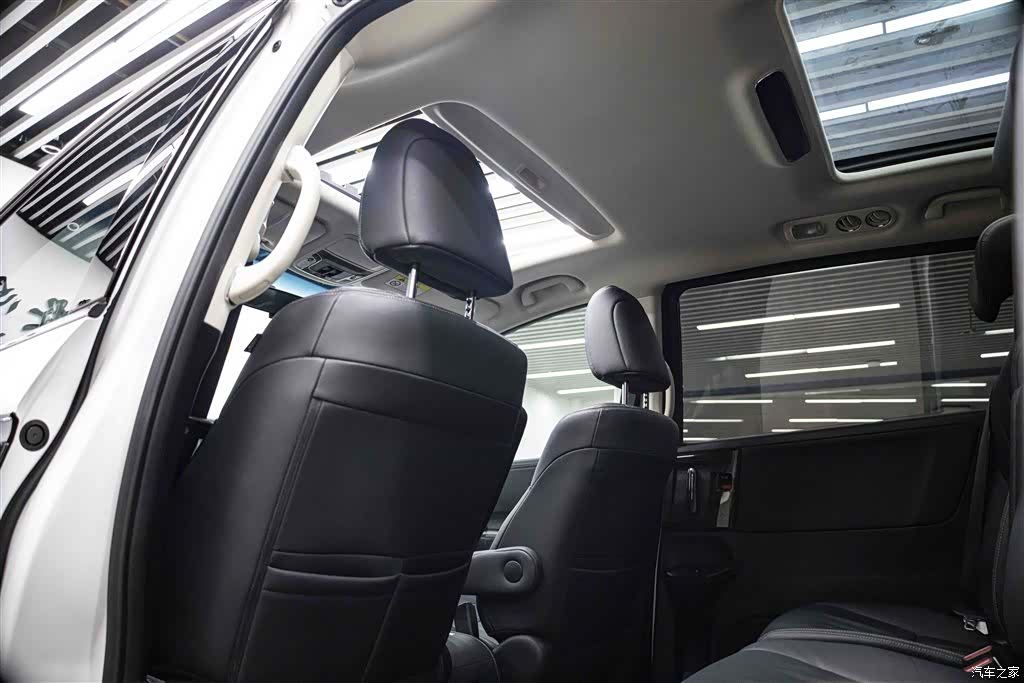 Honda Elysion, 2016 21