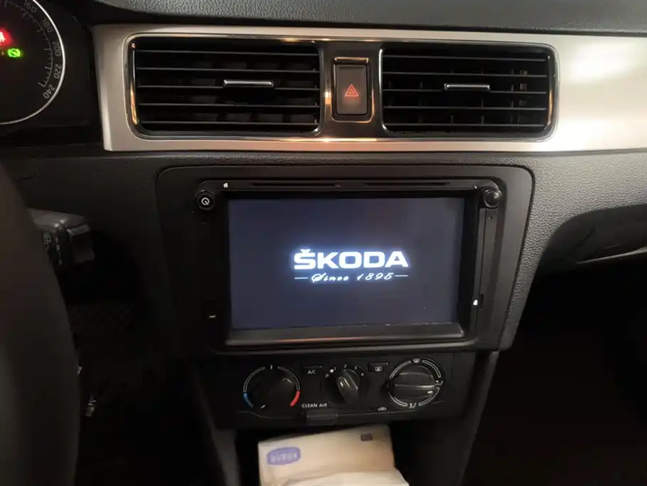 Skoda Xindong