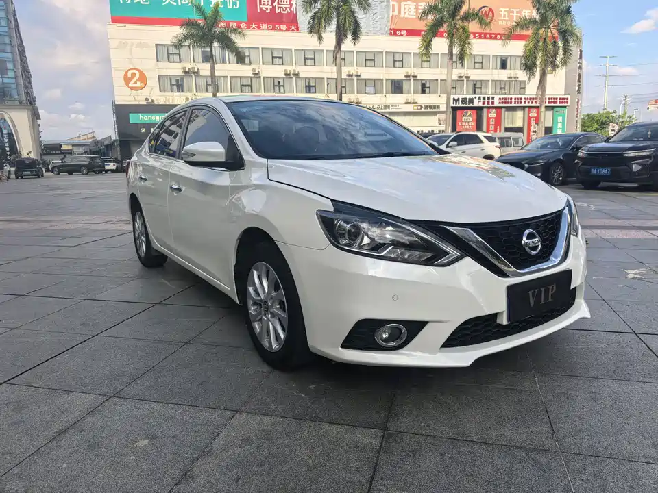 Nissan Xuan Yi