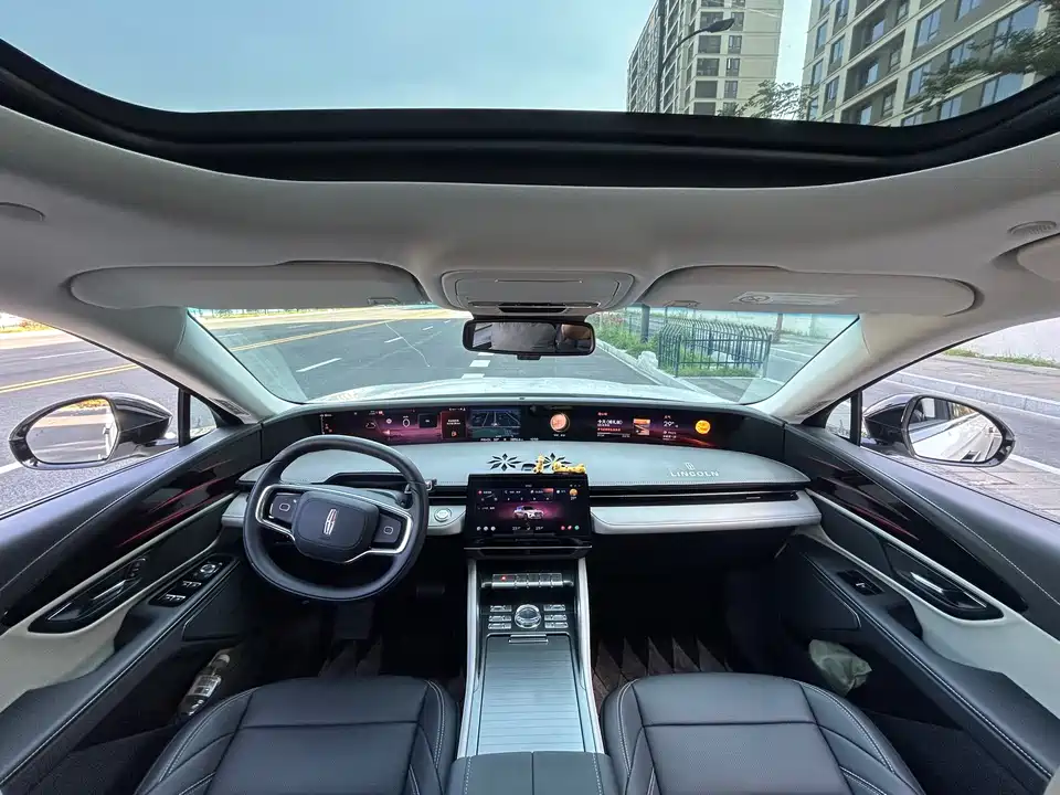 Lincoln Navigator
