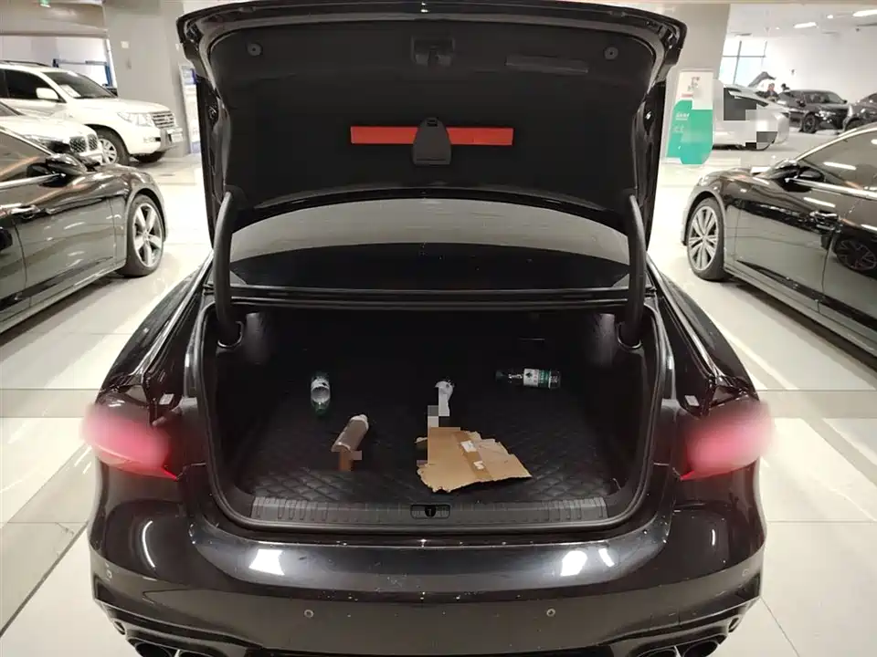 Audi A7L Audi A7L