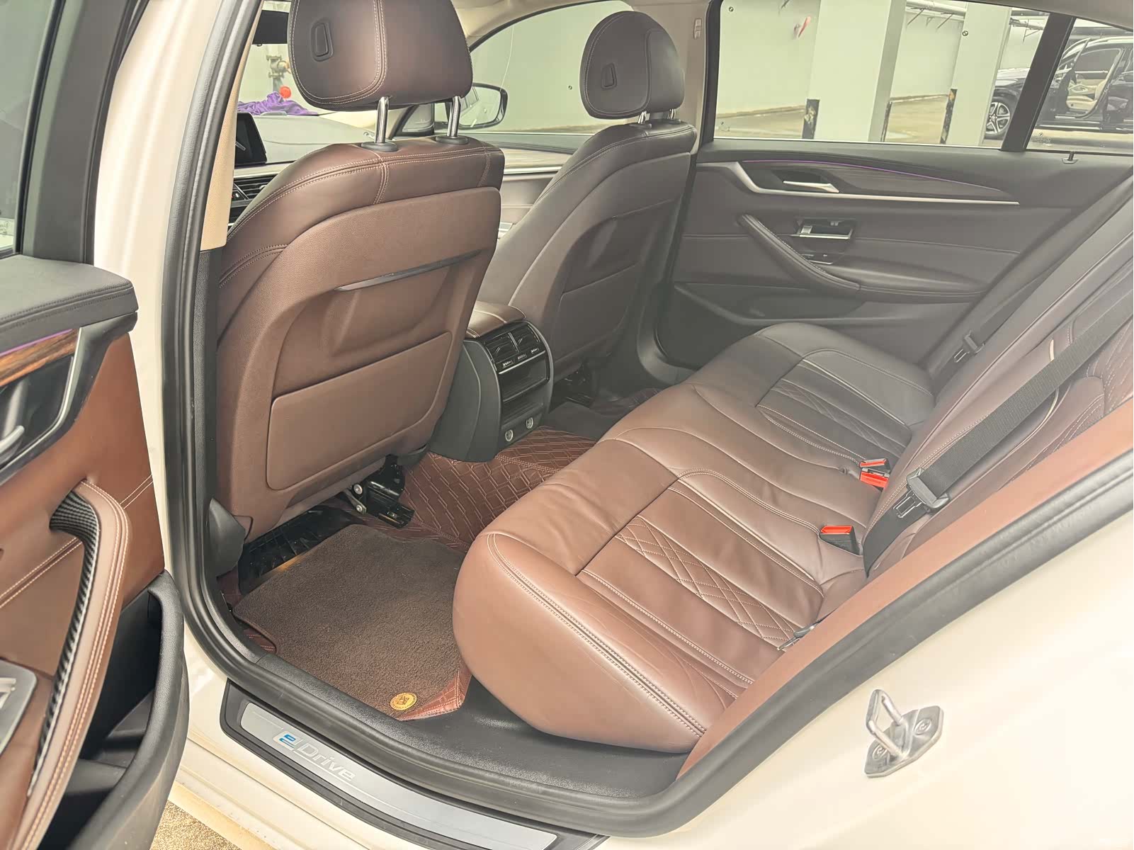 BMW 5 Series, 2018 все фото