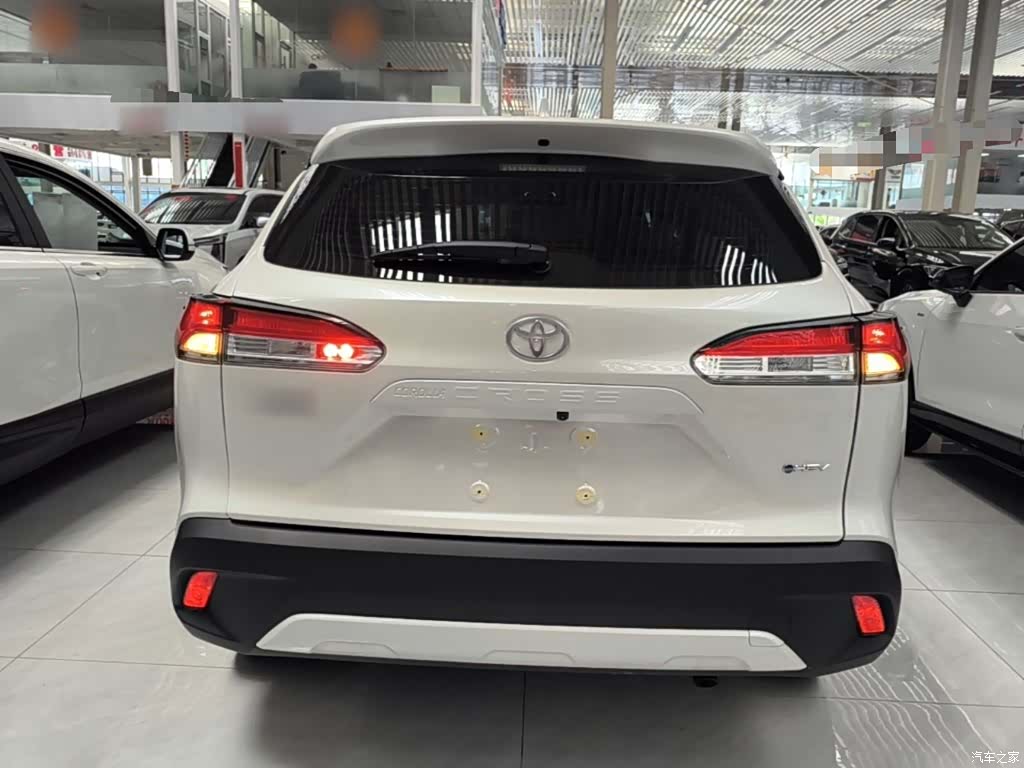 Toyota Corolla, 2026 6
