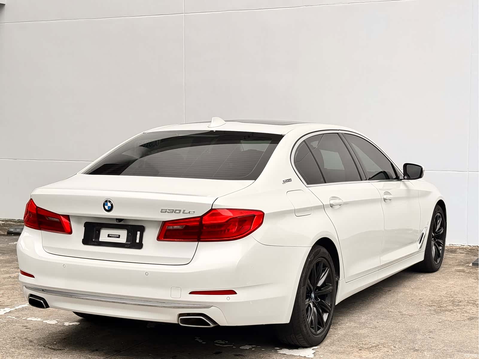 BMW 5 Series, 2018 11