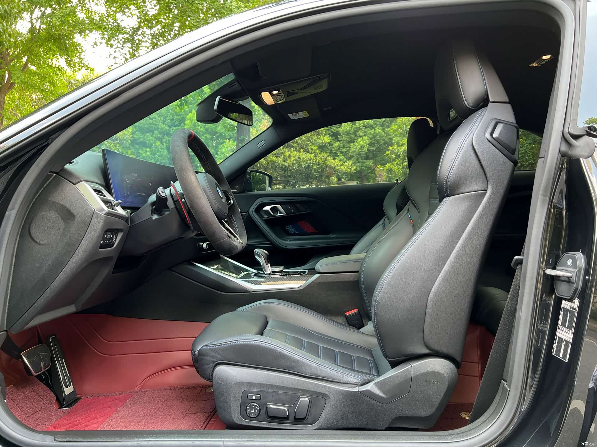 BMW M2, 2026 все фото