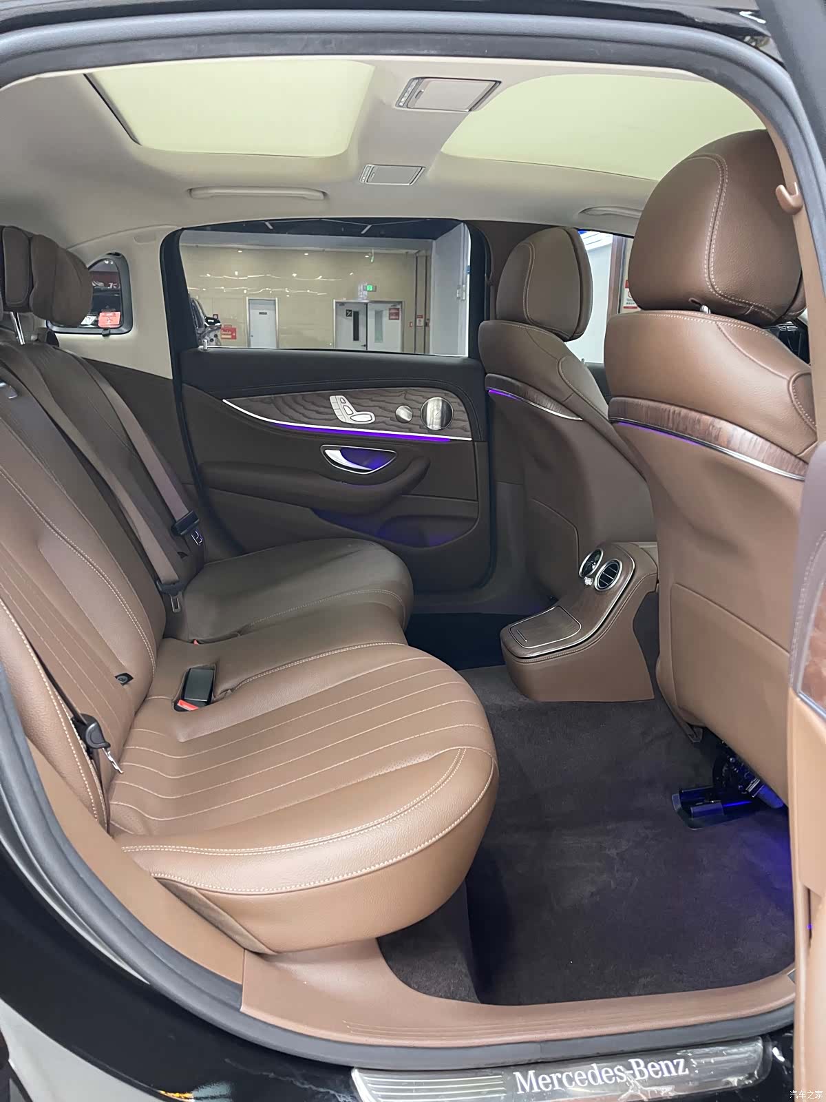 Mercedes-Benz E-Class, 2022 9