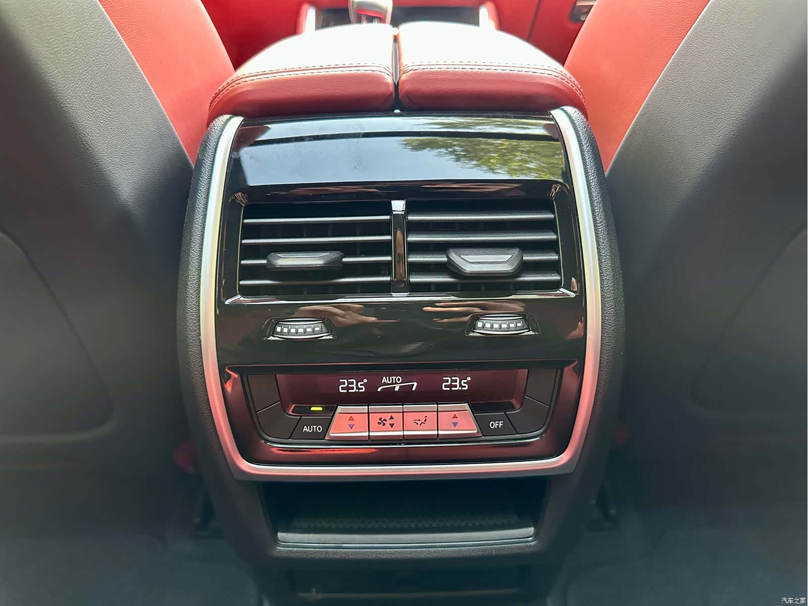BMW X6, 2025 22