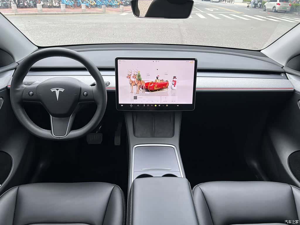 Tesla Model Y, 2023 10