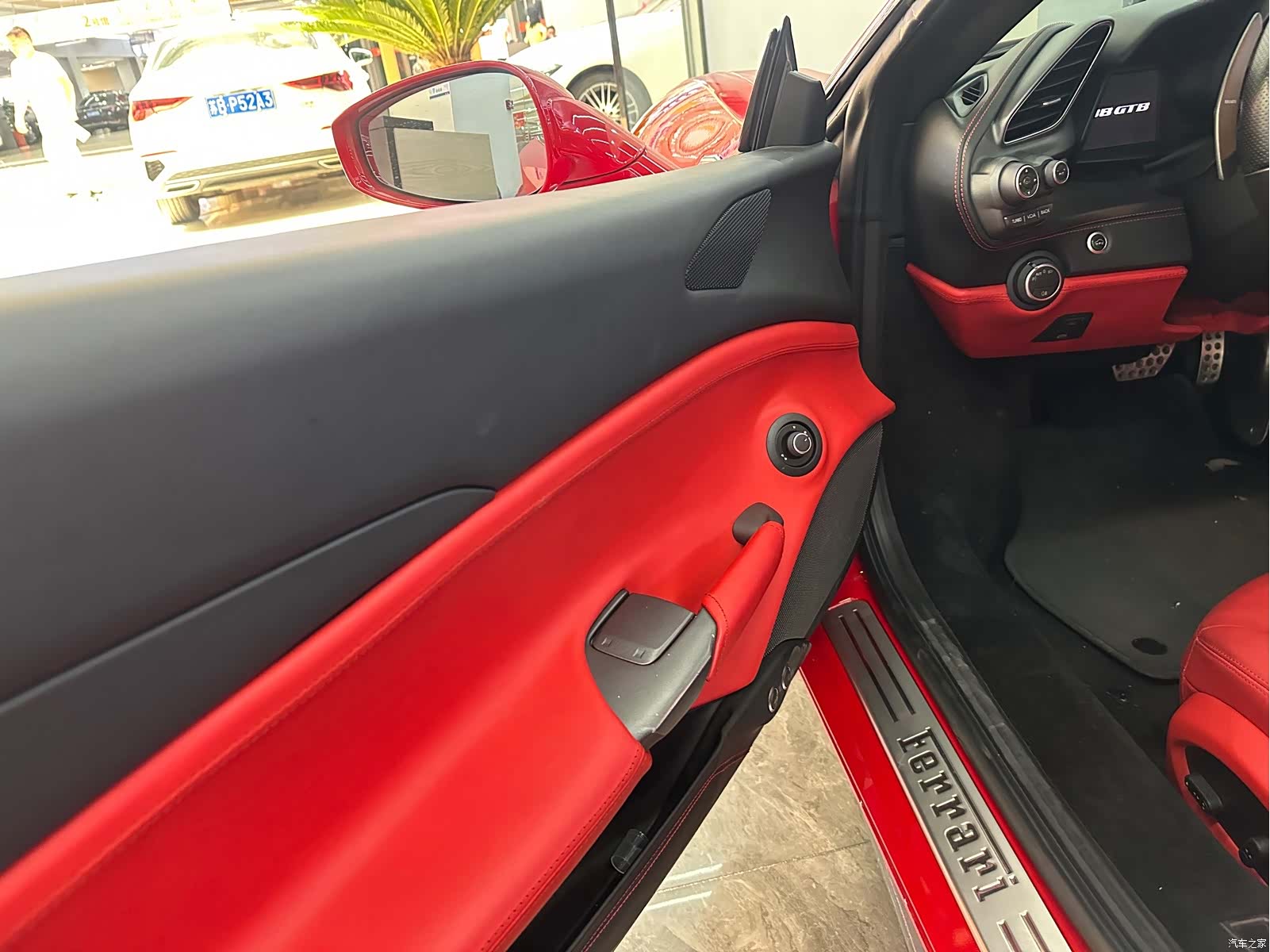 Ferrari 488, 2017 3