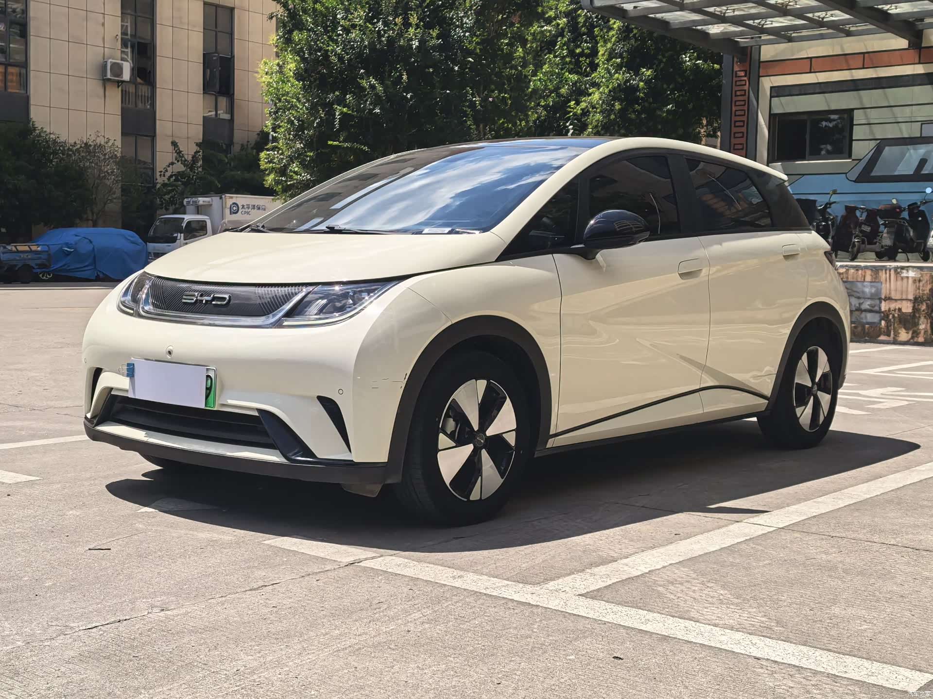 BYD Dolphin, 2023 1