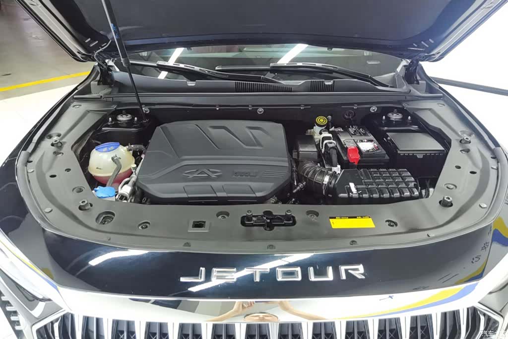 Jetour X70, 2023 10